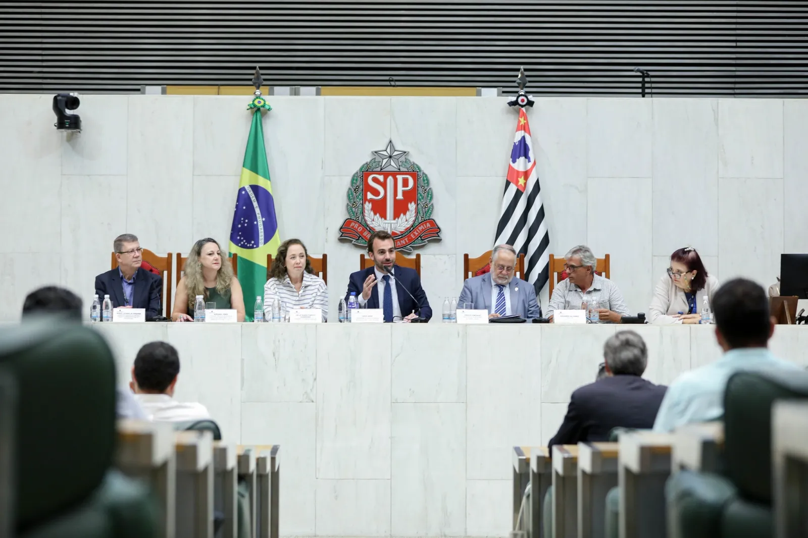 Deputado Lucas Bove inaugura a Frente